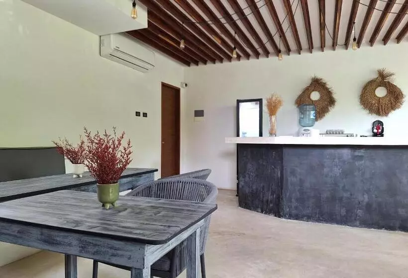 تختخواب و صبحانه El Brujo