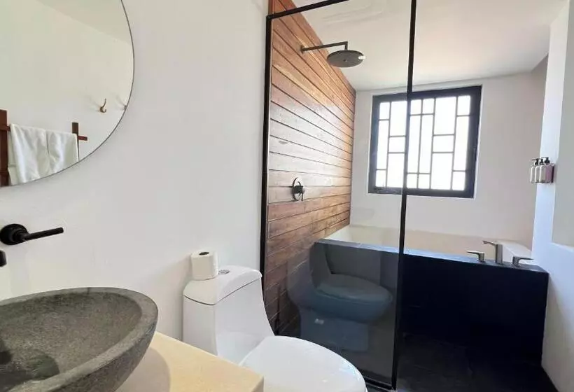 تختخواب و صبحانه El Brujo