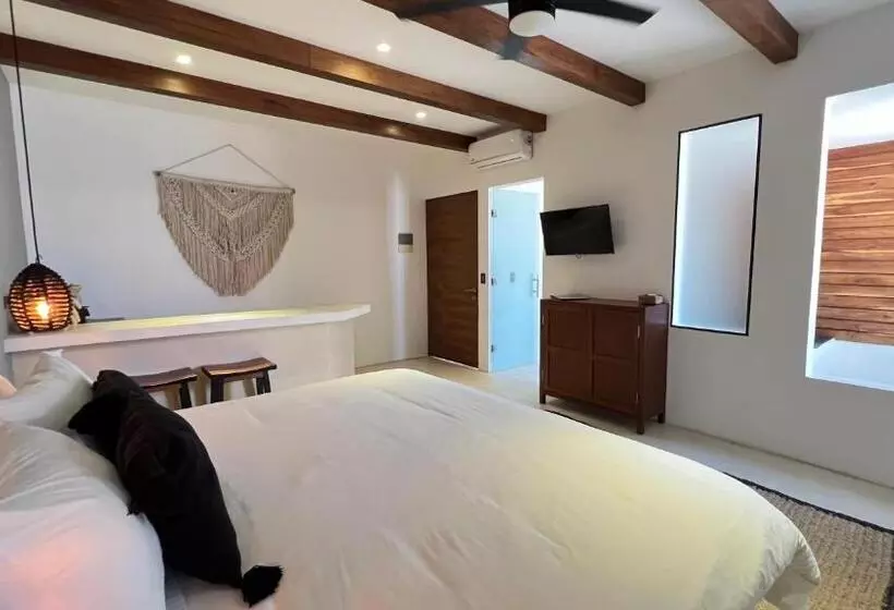 تختخواب و صبحانه El Brujo