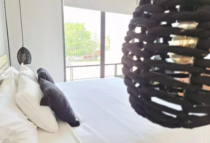 تختخواب و صبحانه El Brujo