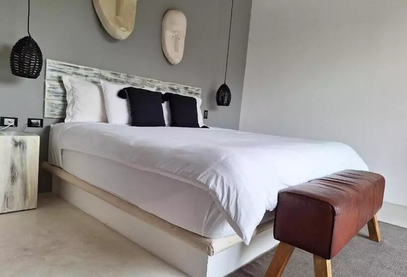 تختخواب و صبحانه El Brujo