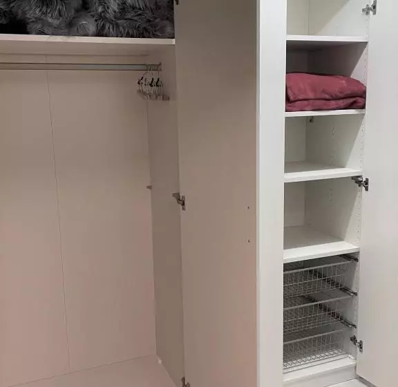 Aamiaismajoitus (B&B) Ferienwohnung Casa Ursin Val Lumnezia