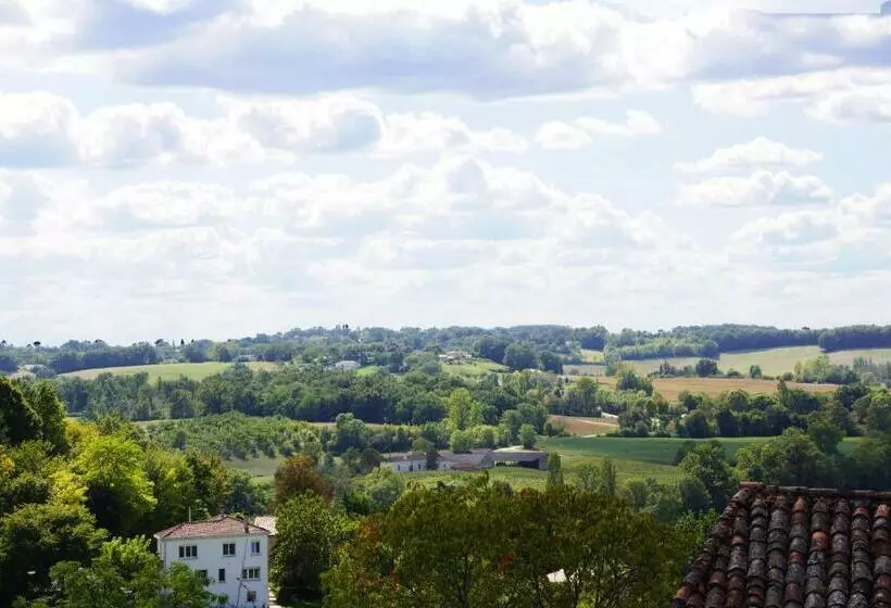 ベッドアンドブレックファースト Les Remparts De La Bastide