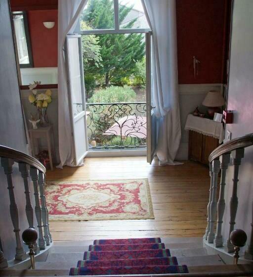 مبيت وإفطار Les Remparts De La Bastide