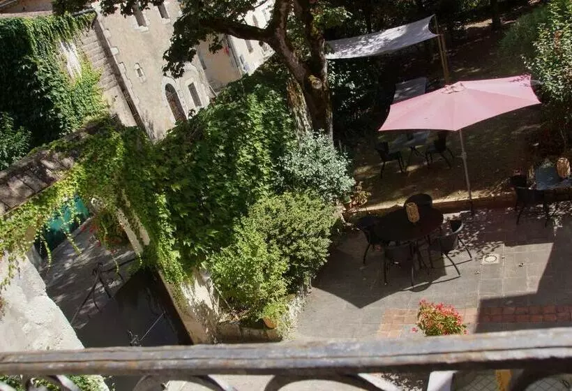 ベッドアンドブレックファースト Les Remparts De La Bastide