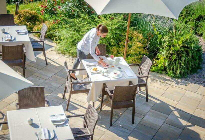 تختخواب و صبحانه Rösslhof