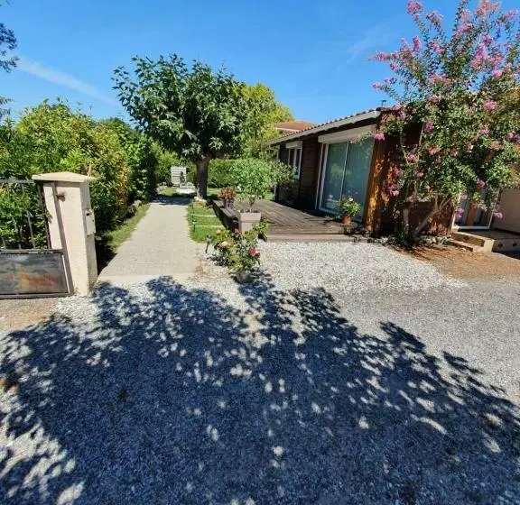 Aamiaismajoitus (B&B) Verolithos