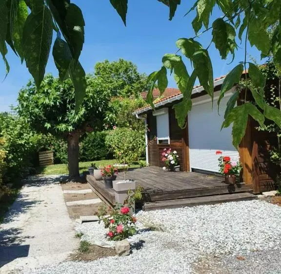 Aamiaismajoitus (B&B) Verolithos