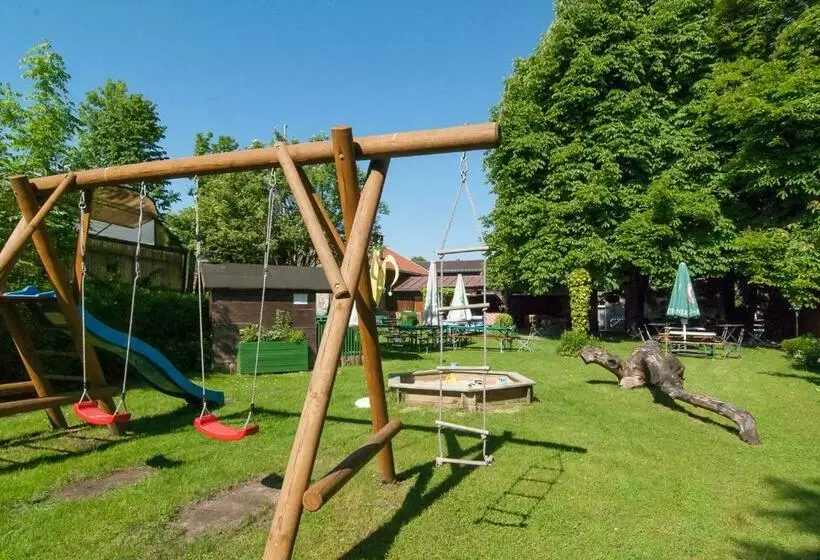 Hotelli Kleinkunstbühne Zur Post Beim John In Obing