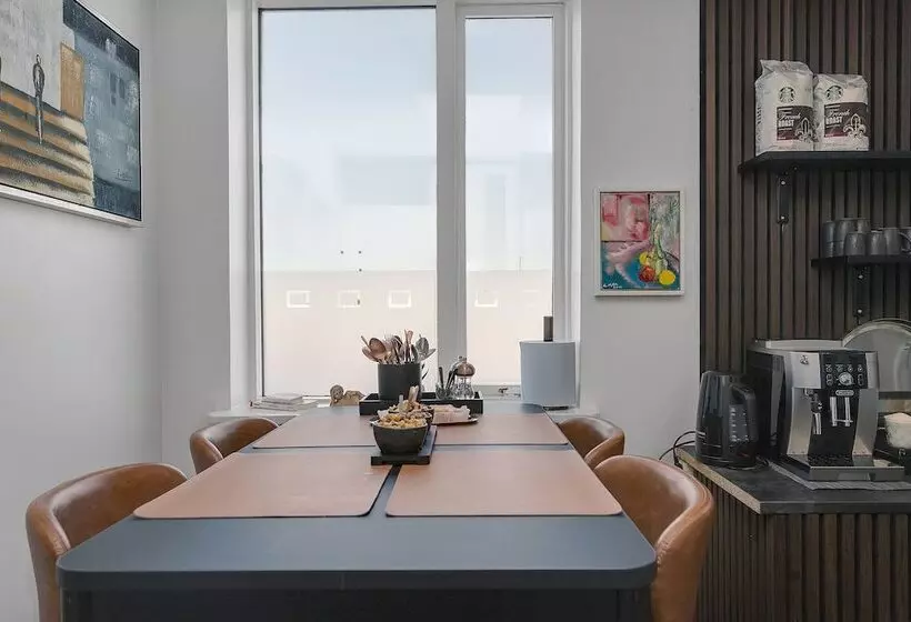 هاستل Bank Guesthouse