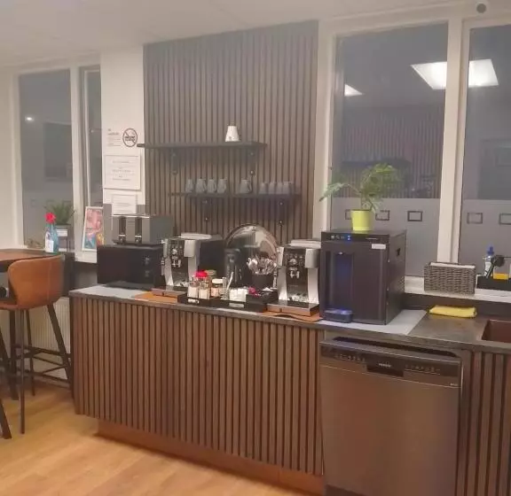 هاستل Bank Guesthouse