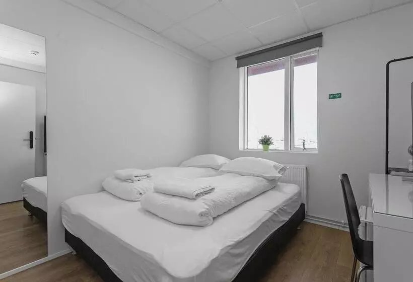 هاستل Bank Guesthouse