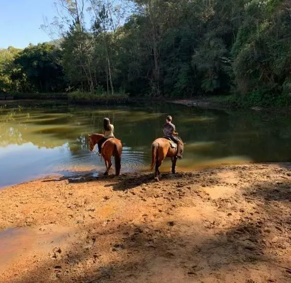 ユースホステル Sitio Arco Iris Da Lia