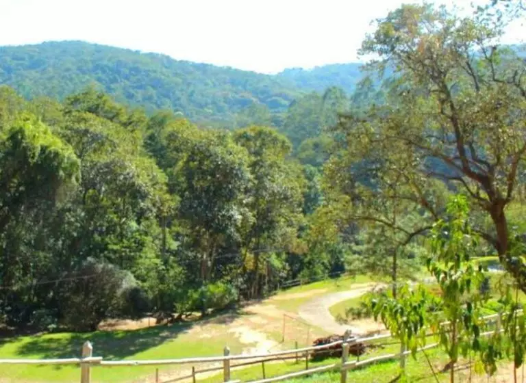 ユースホステル Sitio Arco Iris Da Lia