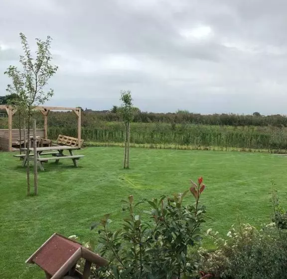 ベッドアンドブレックファースト De Susel