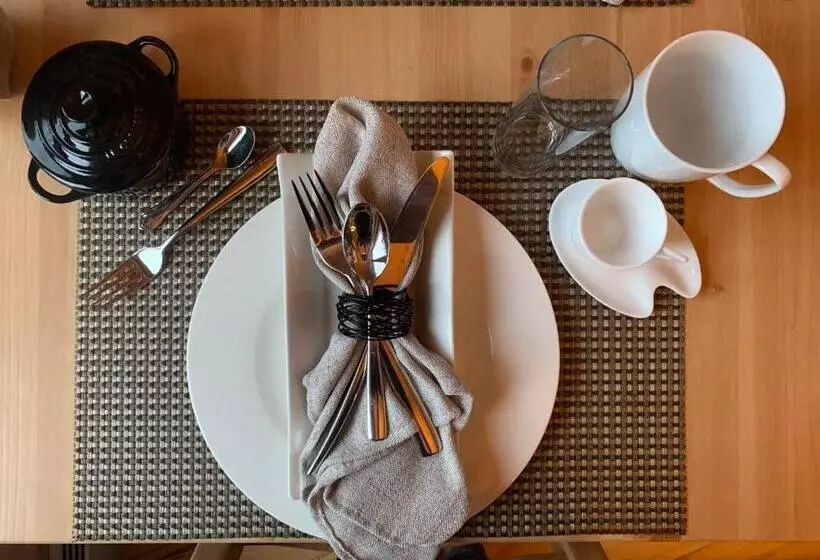 La Bohème   Bed & Breakfast