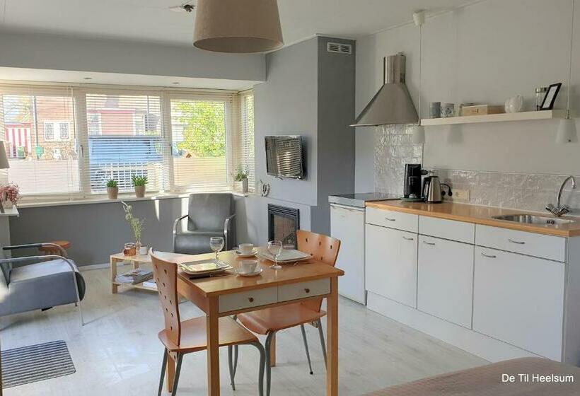 펜션 De Til Heelsum