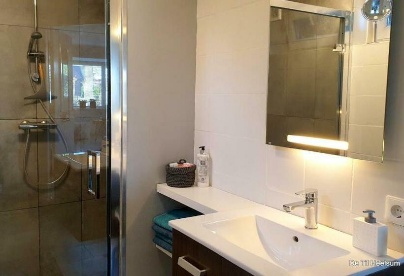 펜션 De Til Heelsum