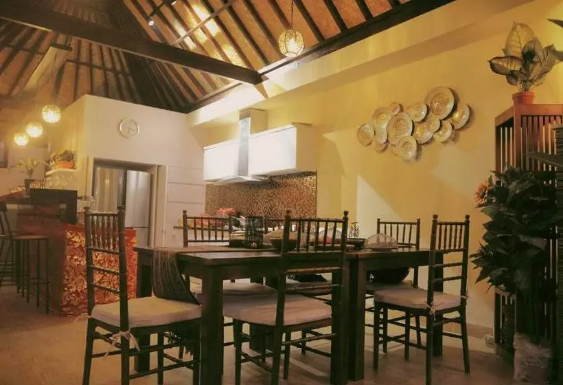 ペンション Kandjeng Puri Kailas Canggu