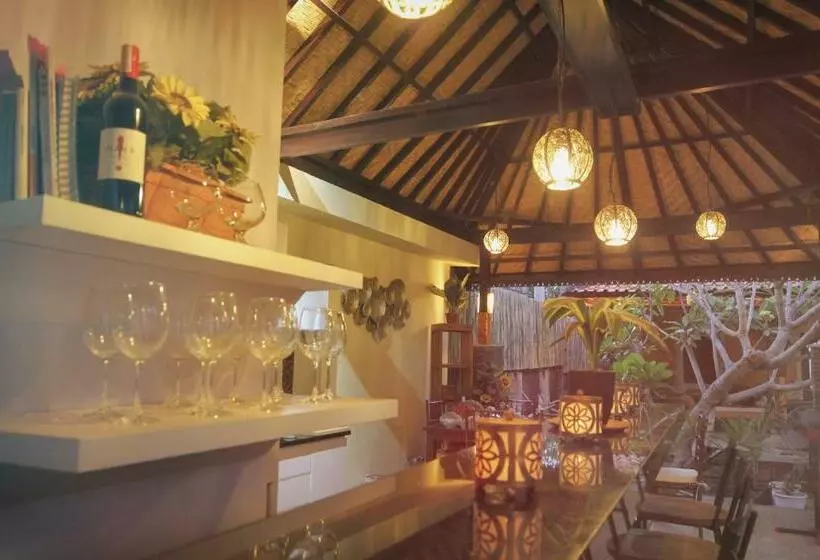 ペンション Kandjeng Puri Kailas Canggu