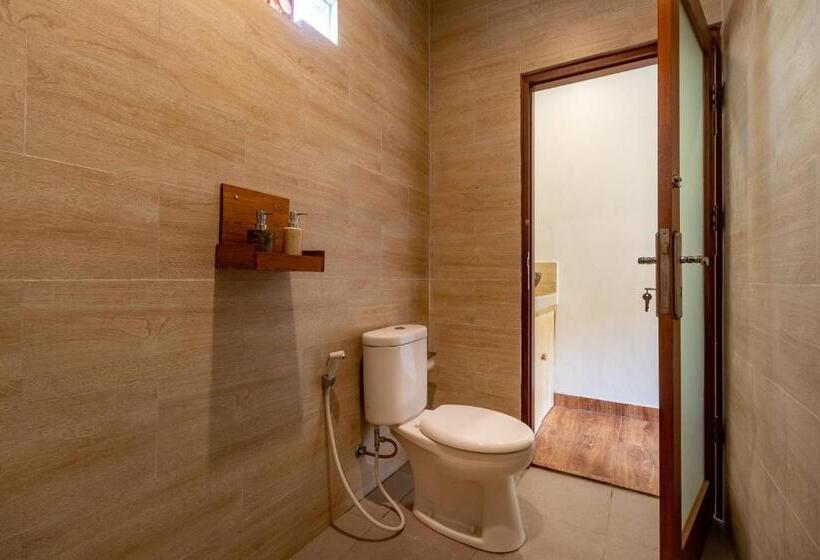 פנסיון Pondok Juli Canggu