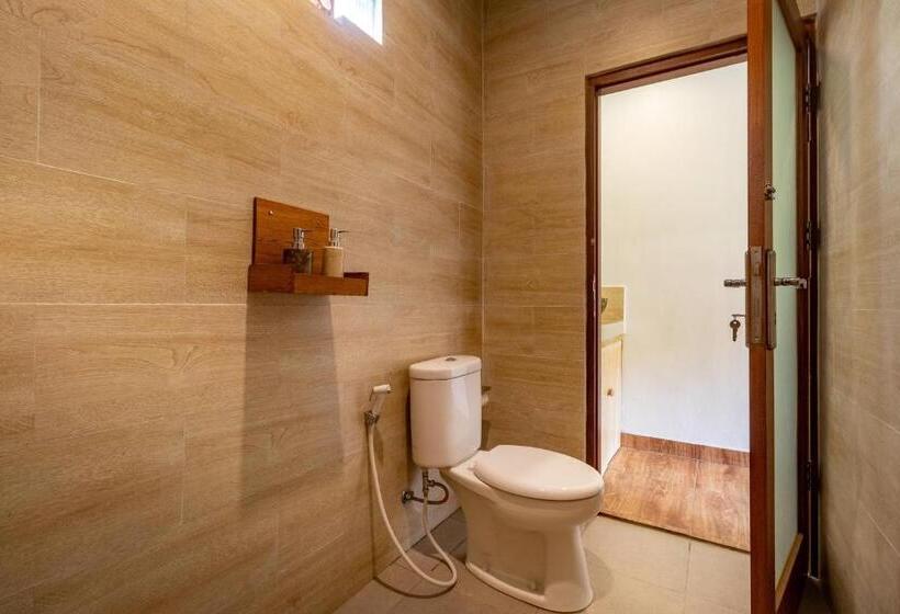 פנסיון Pondok Juli Canggu