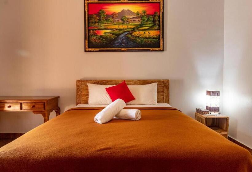 פנסיון Pondok Juli Canggu