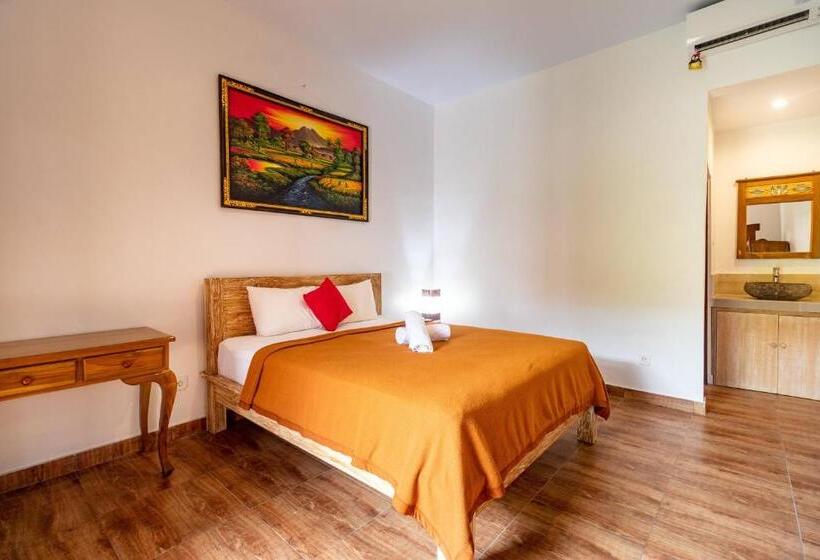 פנסיון Pondok Juli Canggu