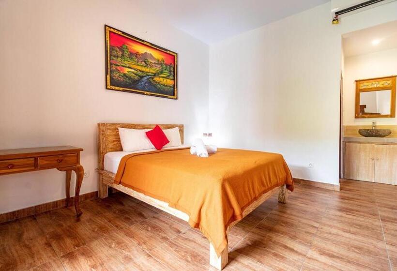 פנסיון Pondok Juli Canggu