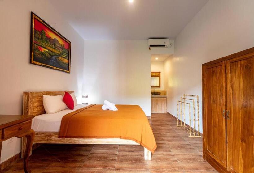 פנסיון Pondok Juli Canggu