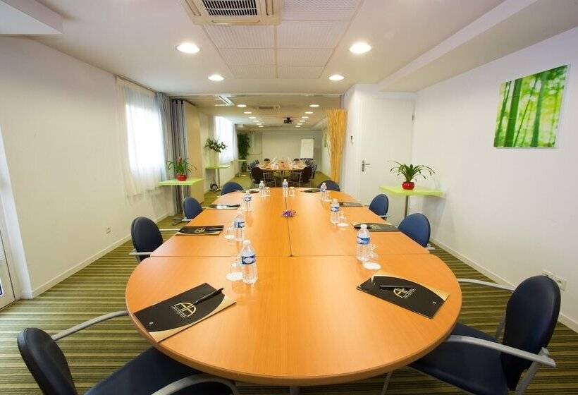 All Suites Bordeaux Lac Parc Des Expositions