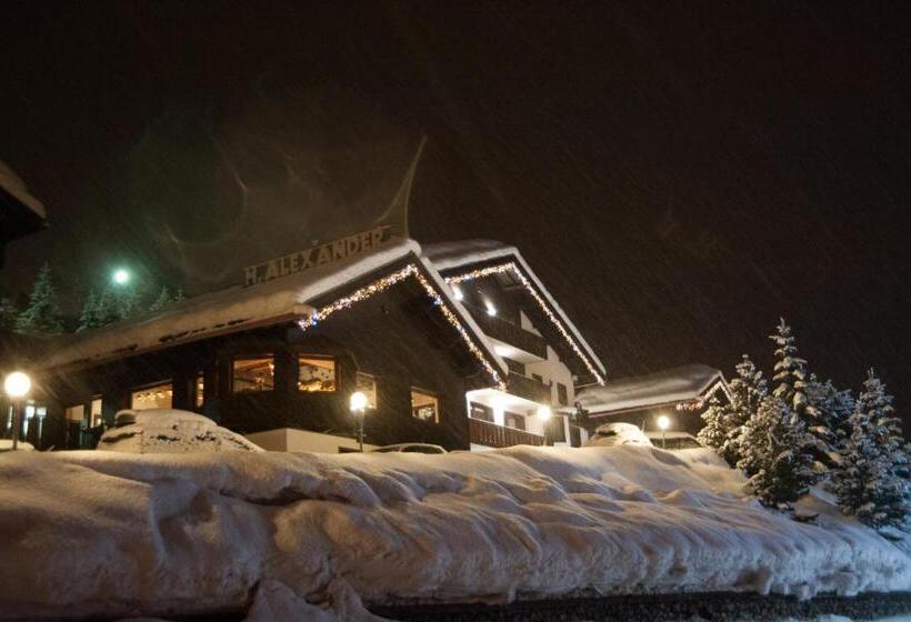 בית מלון כפרי Alexander Charme