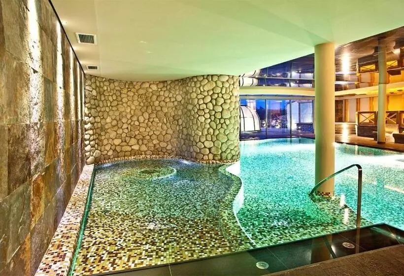 Отель Gleboczek Vine Resort& Spa