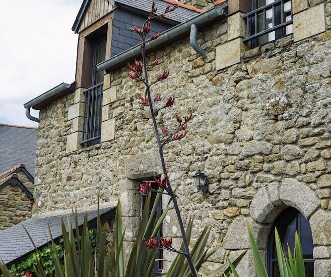 فندق Manoir Des Douets Fleuris