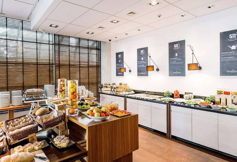 فندق Mercure Warszawa Airport