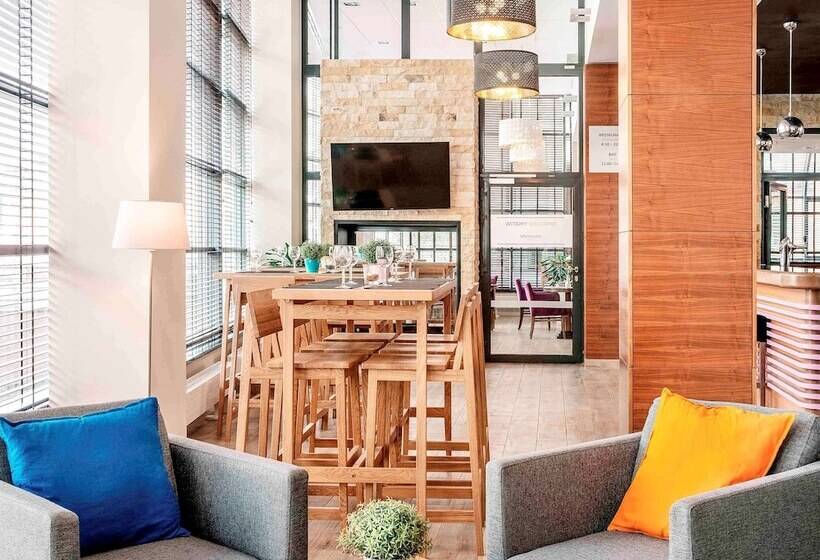 فندق Mercure Warszawa Airport