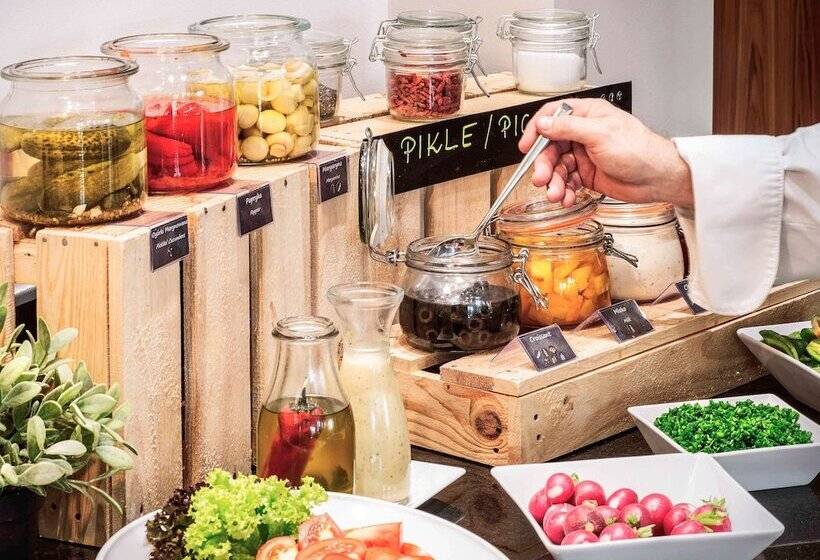 فندق Mercure Warszawa Airport