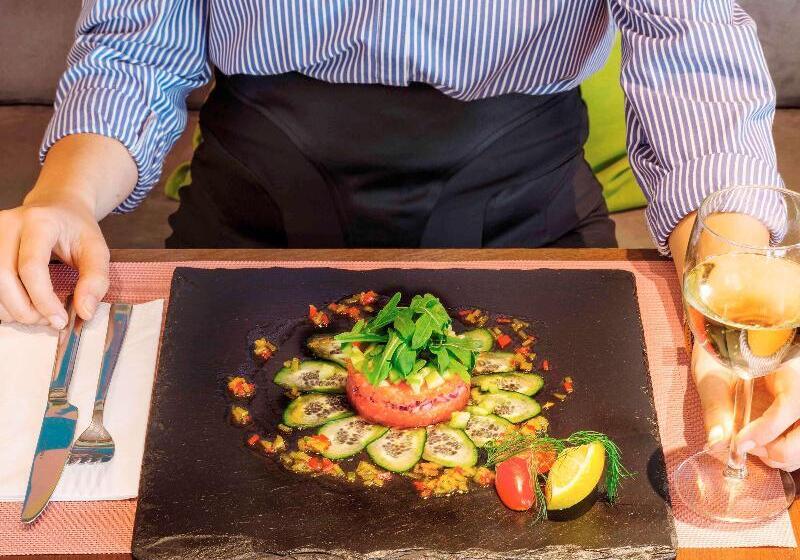 فندق Mercure Warszawa Airport