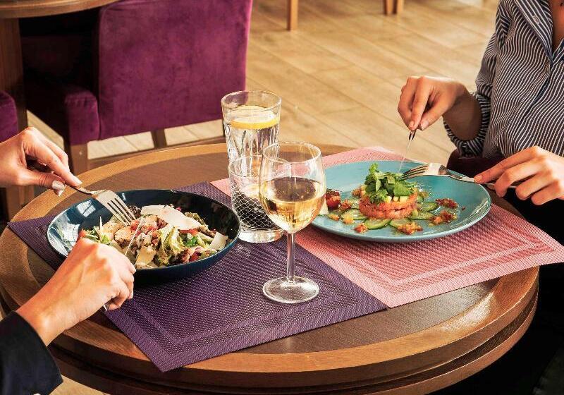 فندق Mercure Warszawa Airport