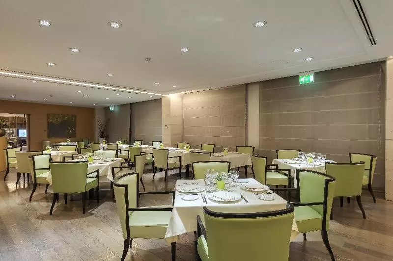 هتل Precise House Mantegna Roma