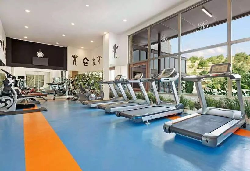 호텔 Ramada Plaza By Wyndham Mardin