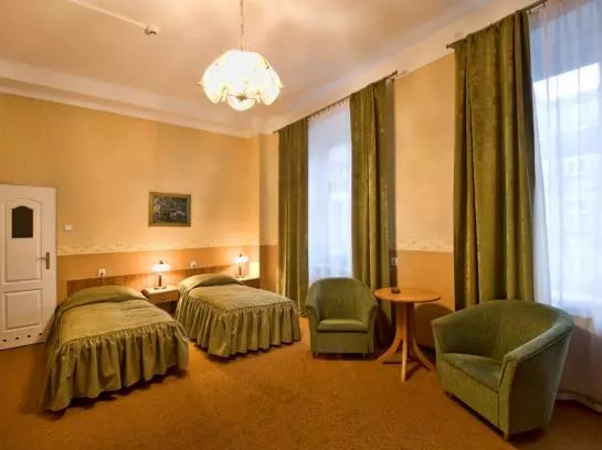 בית מלון כפרי Savoy