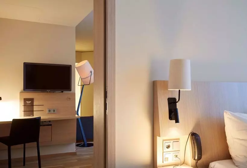 酒店 Scandic Hamburg Emporio