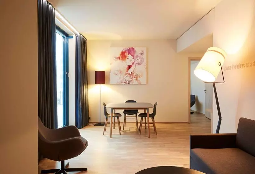 酒店 Scandic Hamburg Emporio