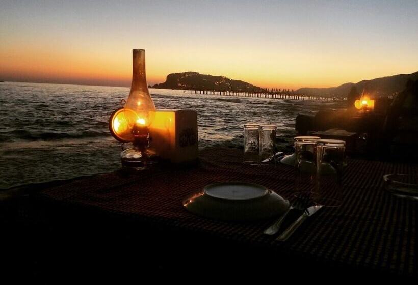 Отель Semt Luna Beach