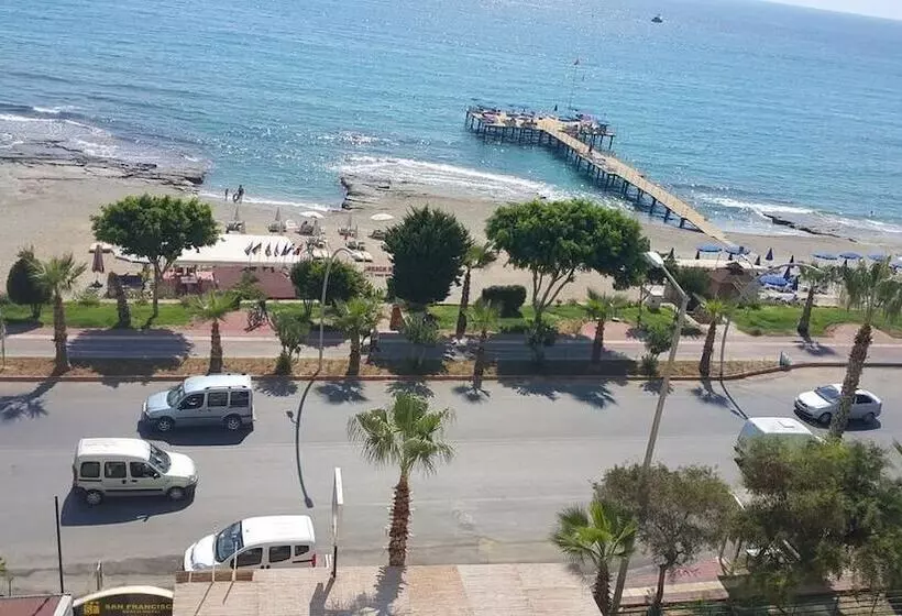 酒店 Semt Luna Beach