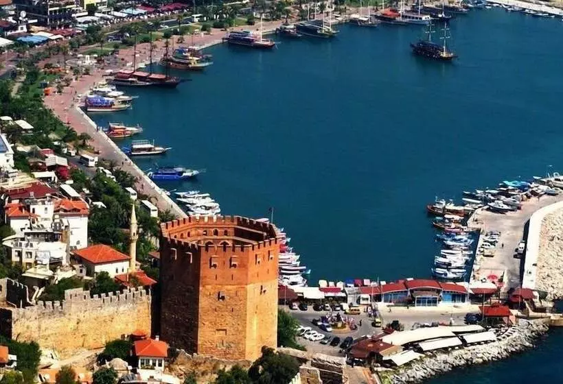 酒店 Semt Luna Beach