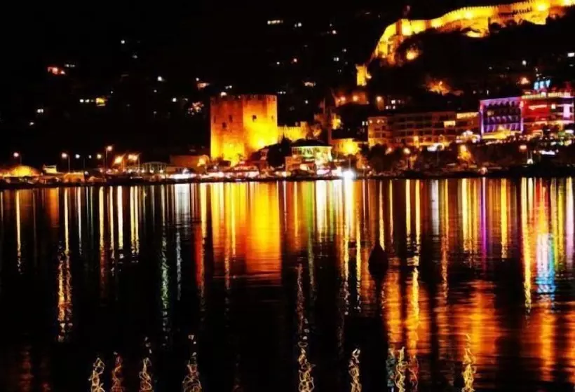 酒店 Semt Luna Beach