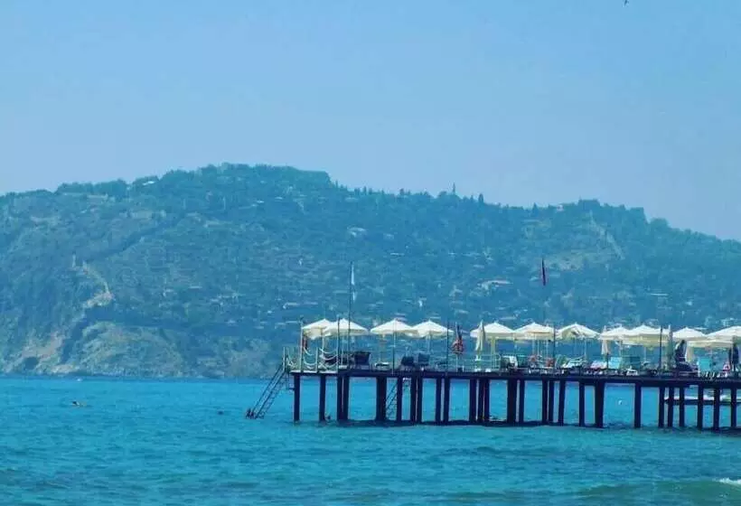 酒店 Semt Luna Beach