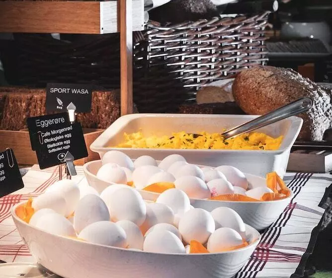 Отель St Svithun